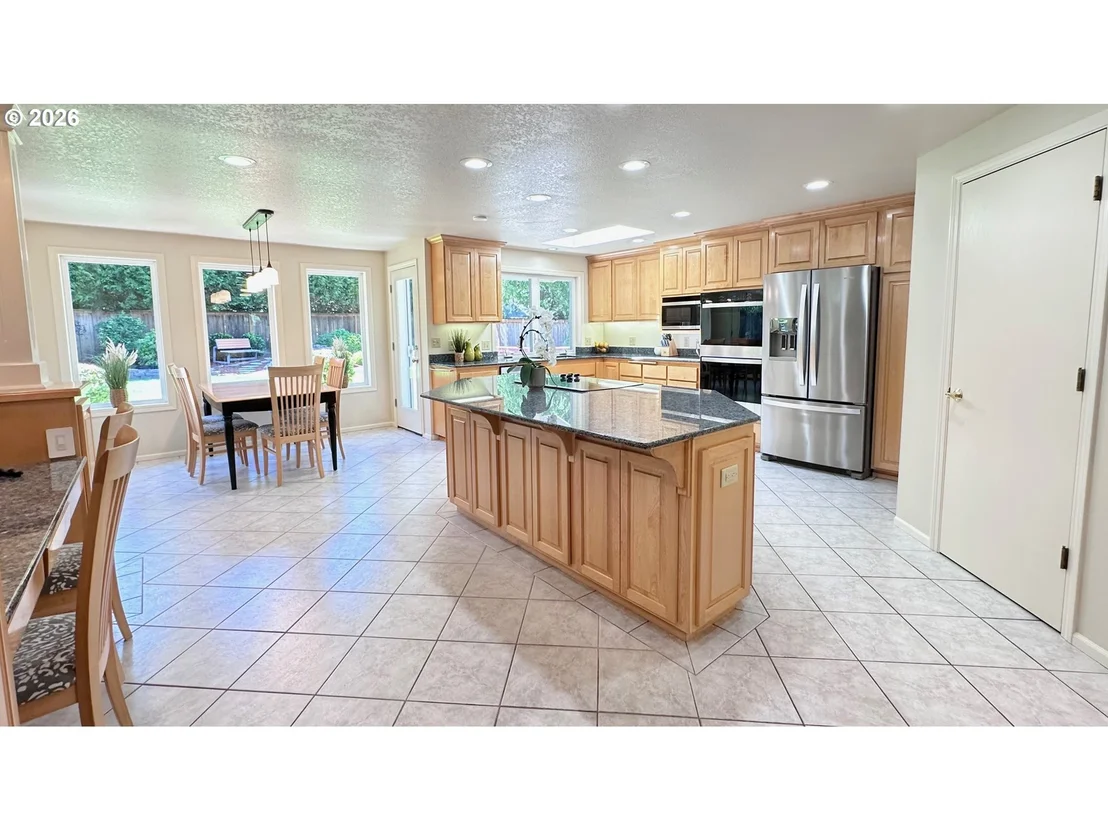 Photo of 1364 VICTORIAN WAY