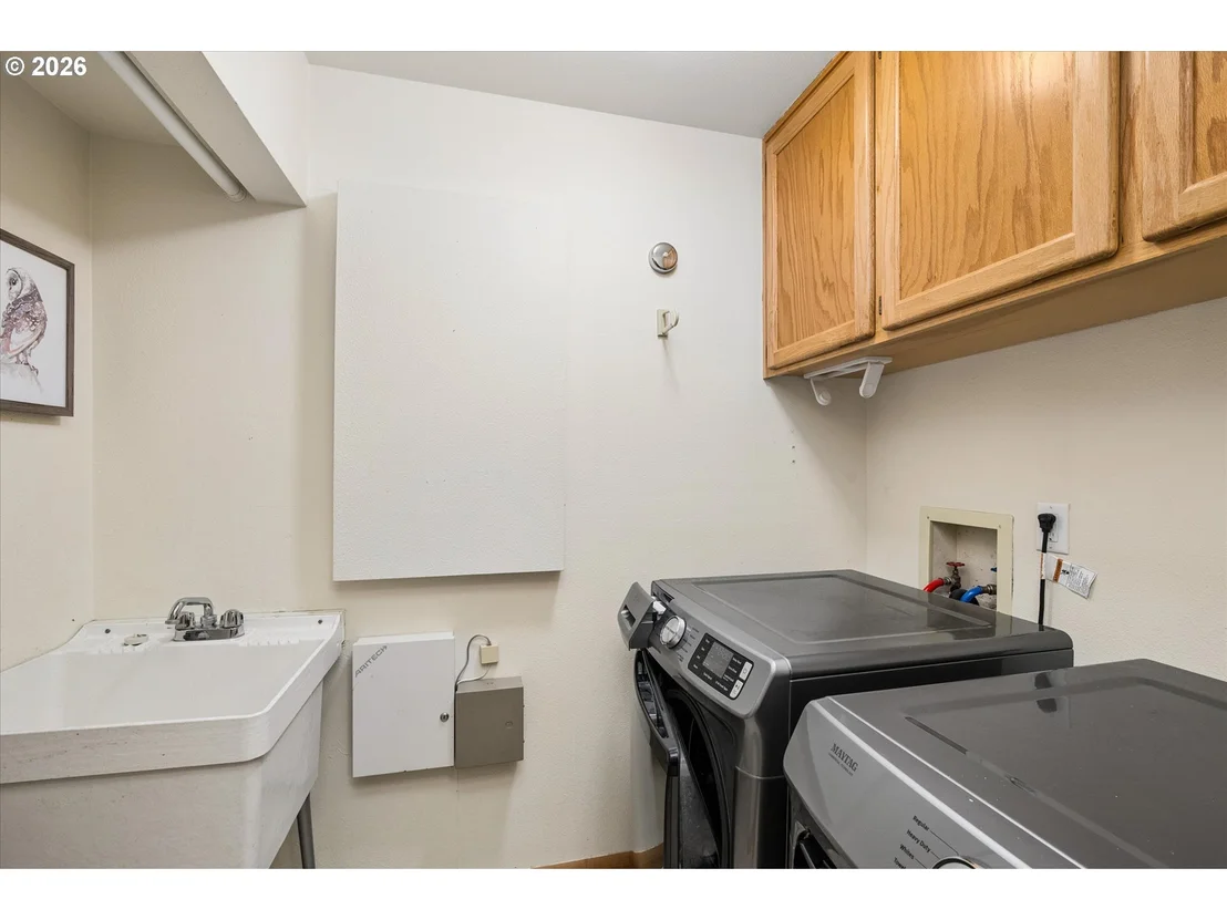 Photo of 2310 DOUGLAS DR