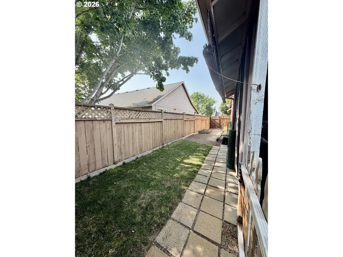 Photo of 5976 FIRESTONE DR