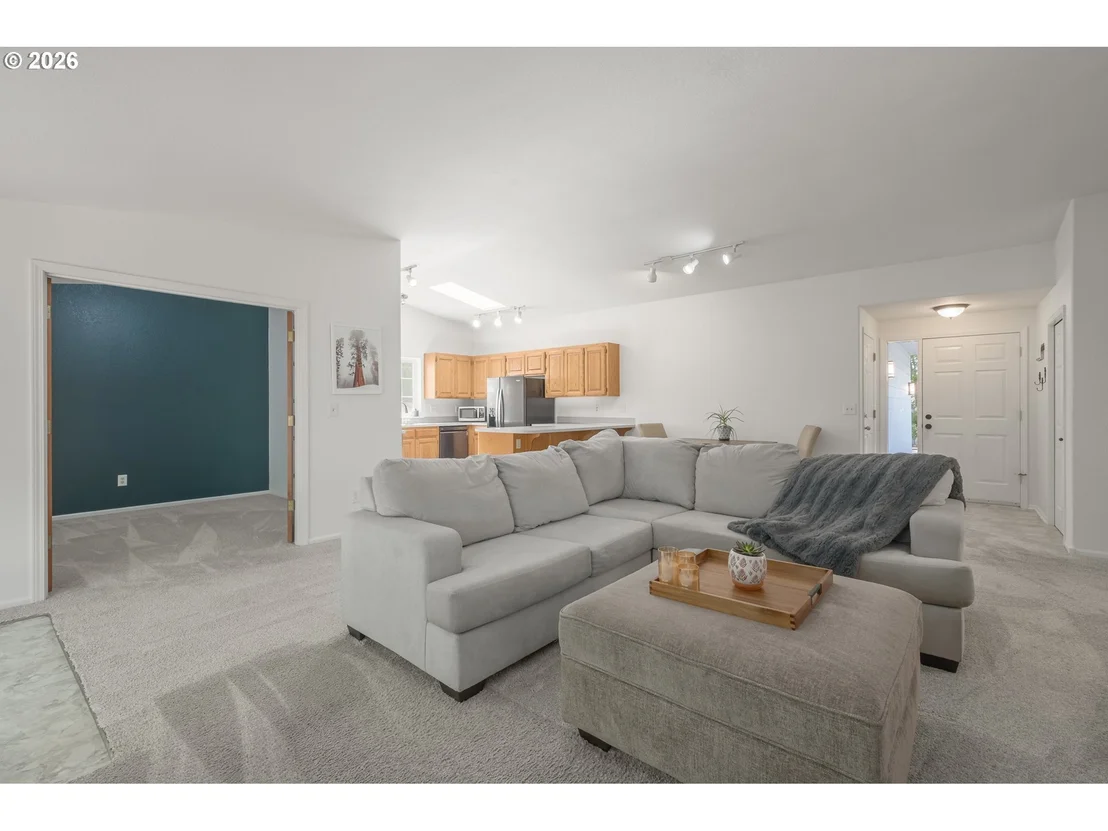 Photo of 1315 ARCADIA DR