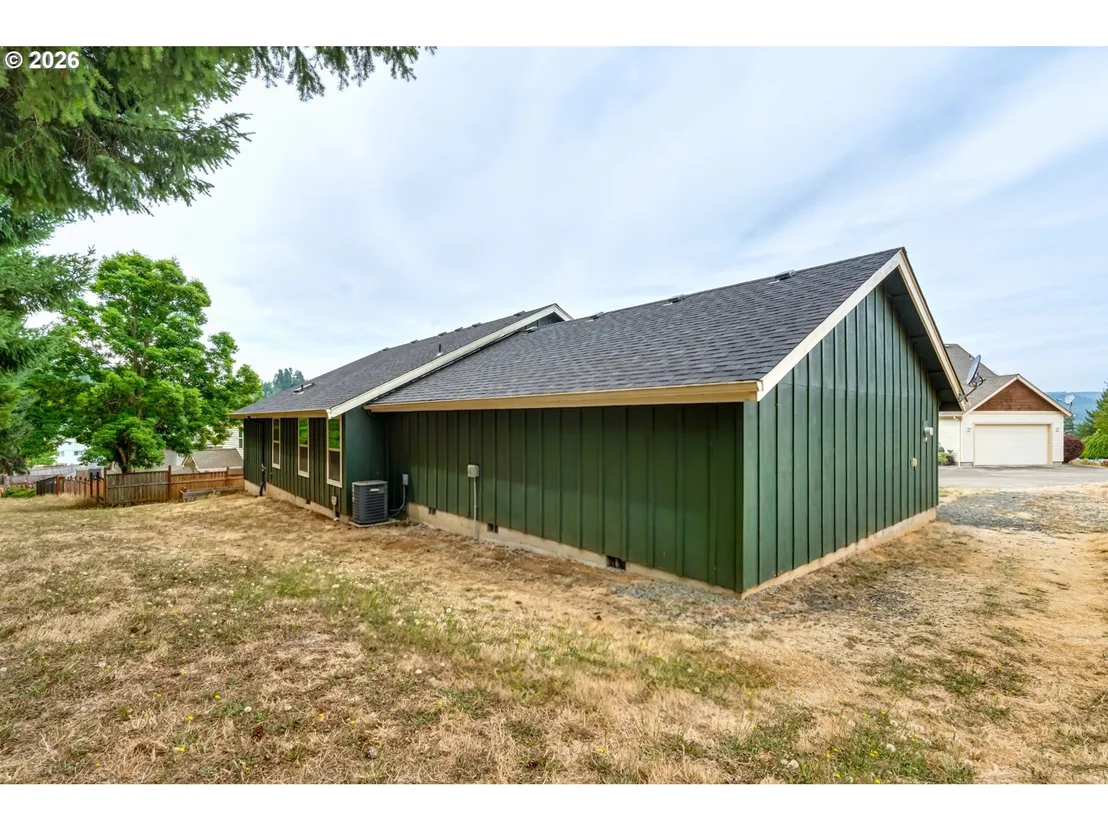Photo of 1620 SAMUEL DR