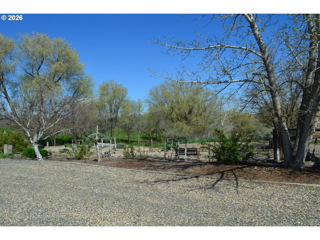 Photo of 1935 BENCH RD