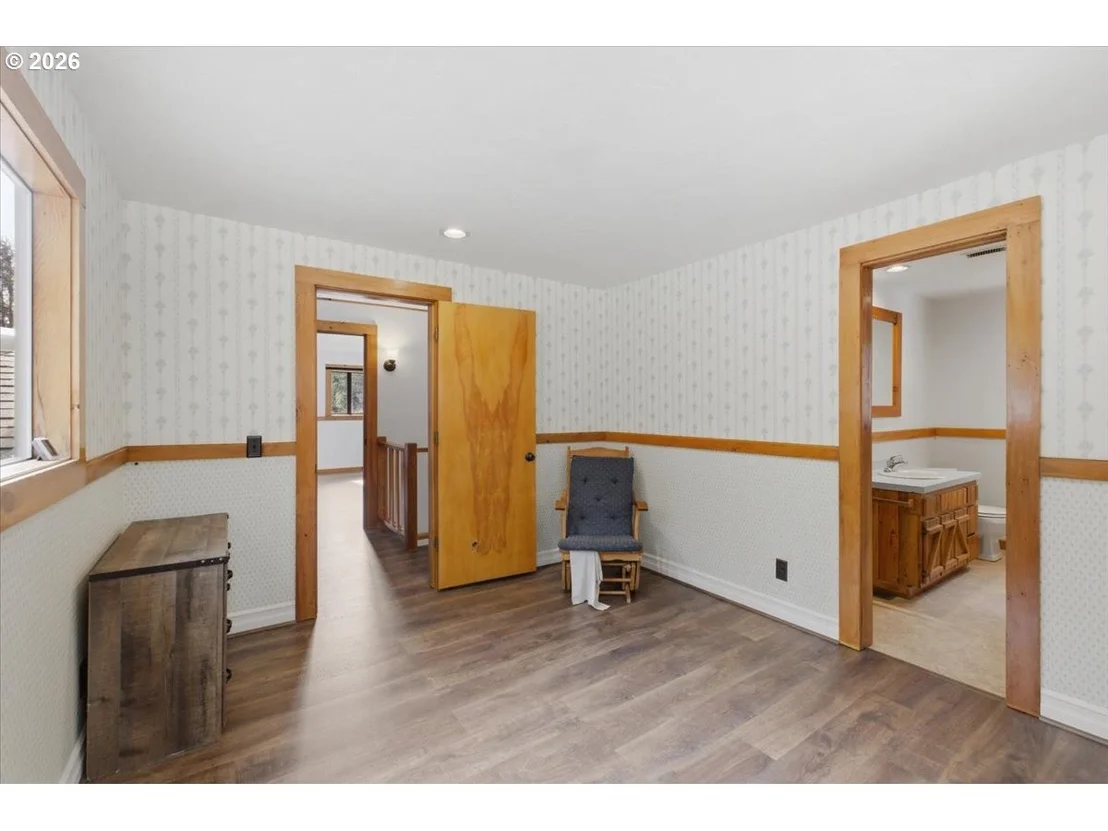 Photo of 40875 PEOPLES DR