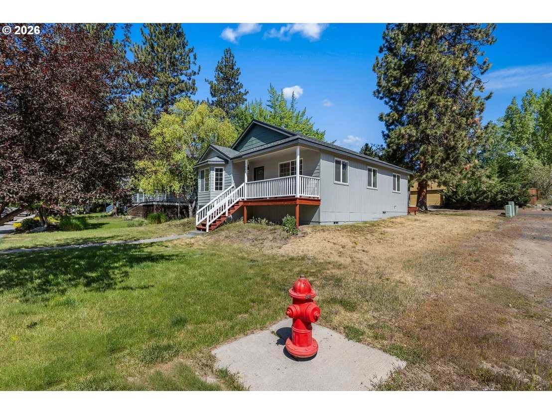 Photo of 1608 NW ELGIN AVE