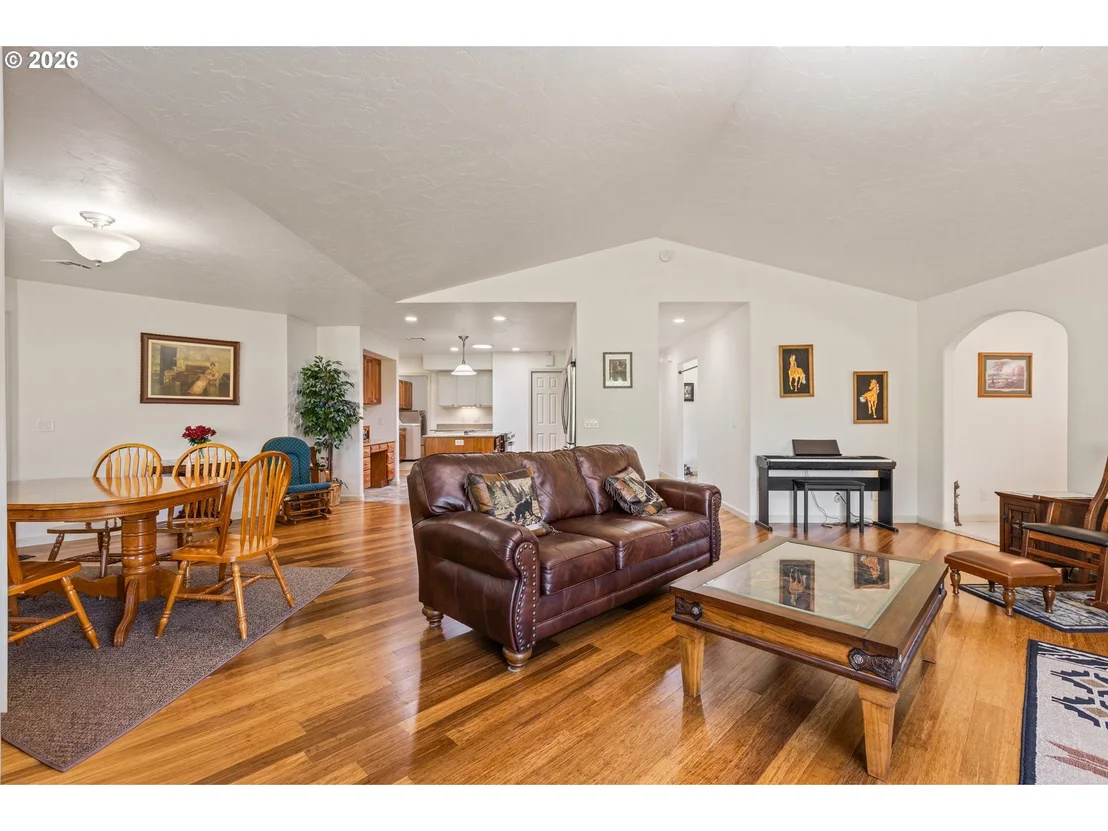 Photo of 757 ECHO DR