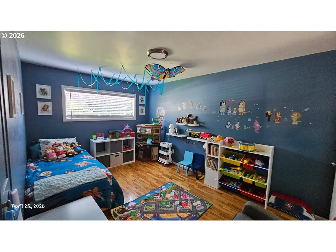 Photo of 488 WALNUT LN