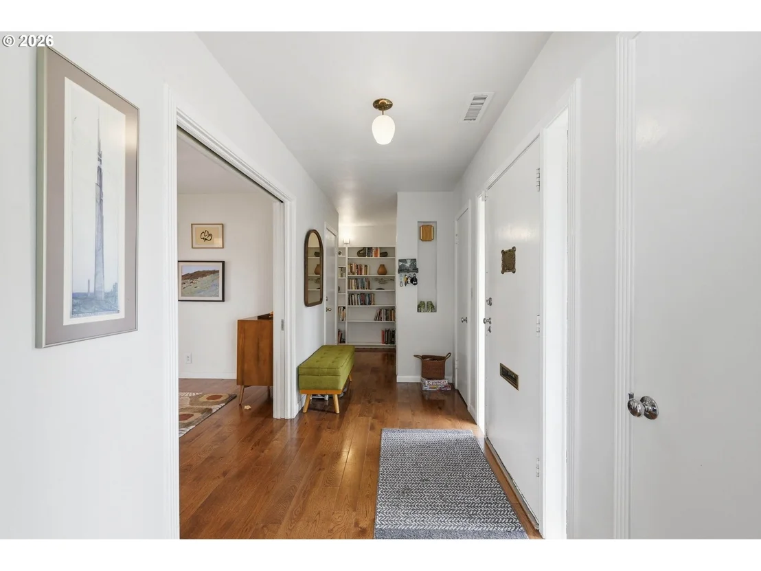 Photo of 28 W 22nd AVE