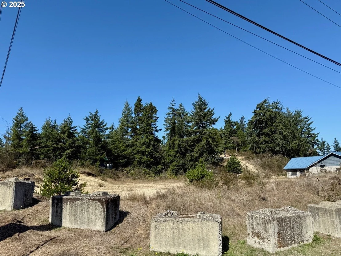 Photo of 0 Hauser Rd