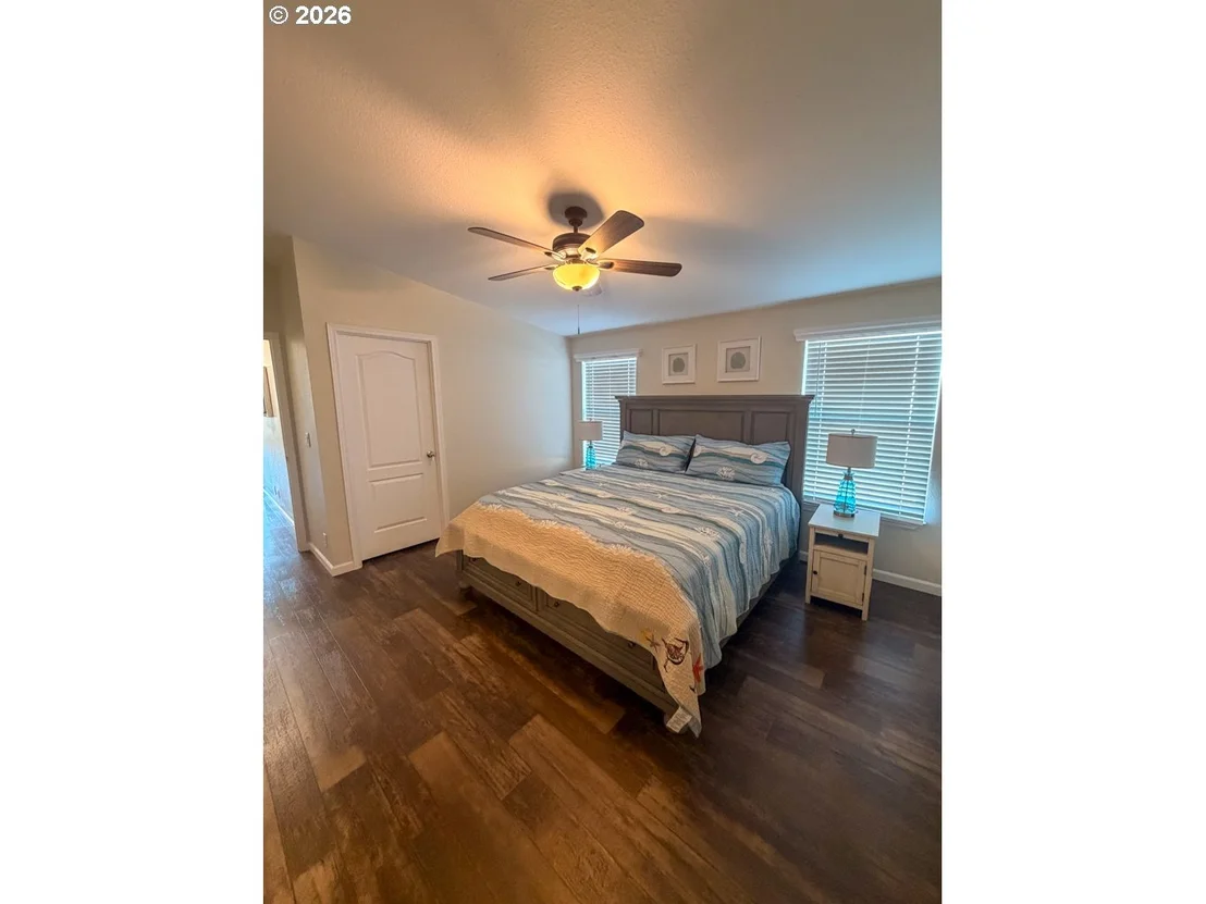 Photo of 1060 CEDAR LOOP