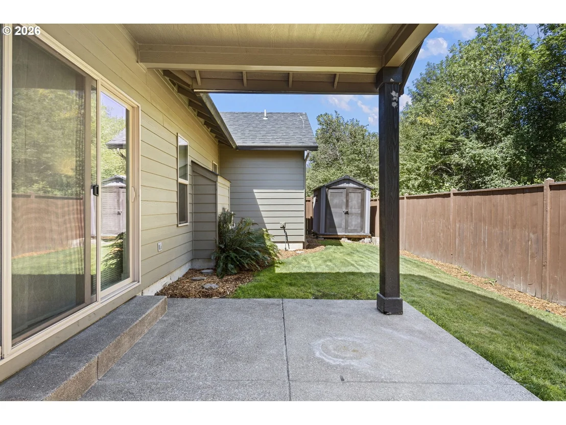 Photo of 963 PENNINGTON CT