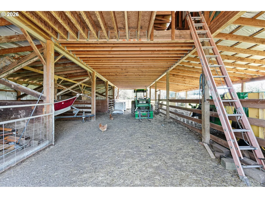 Photo of 78659 SEARS RD