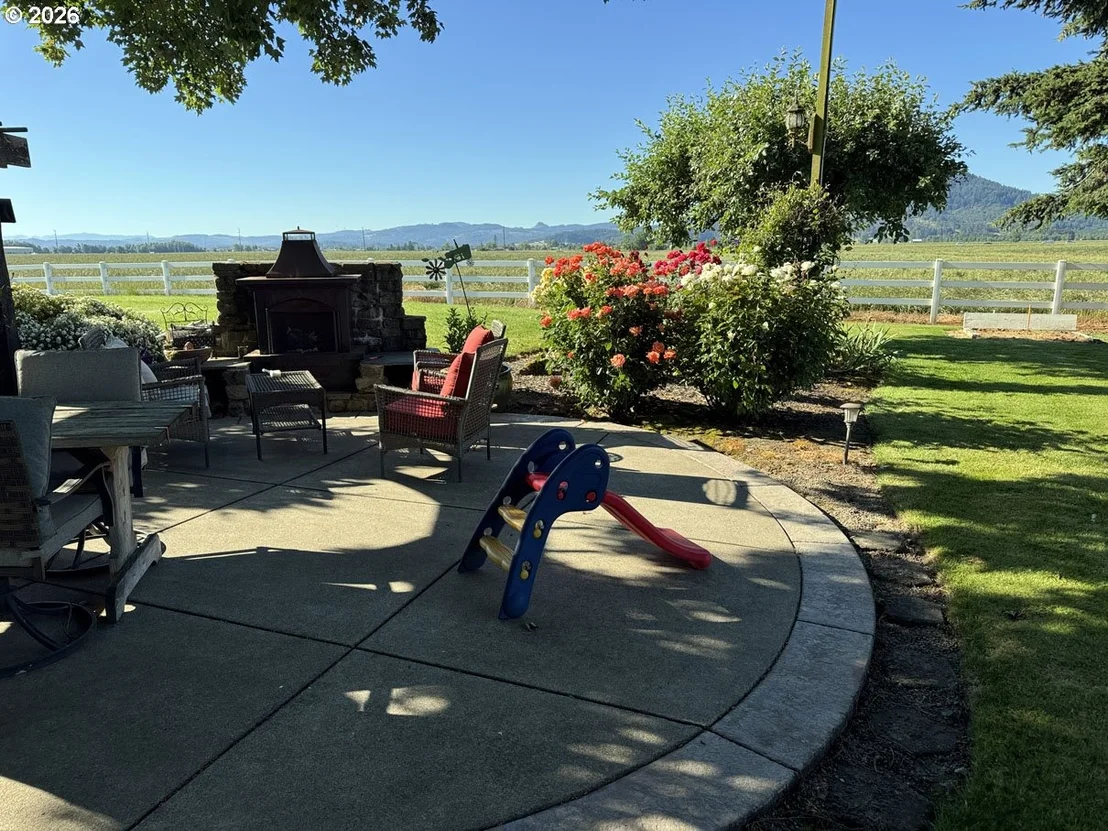Photo of 33174 LANGMACK RD