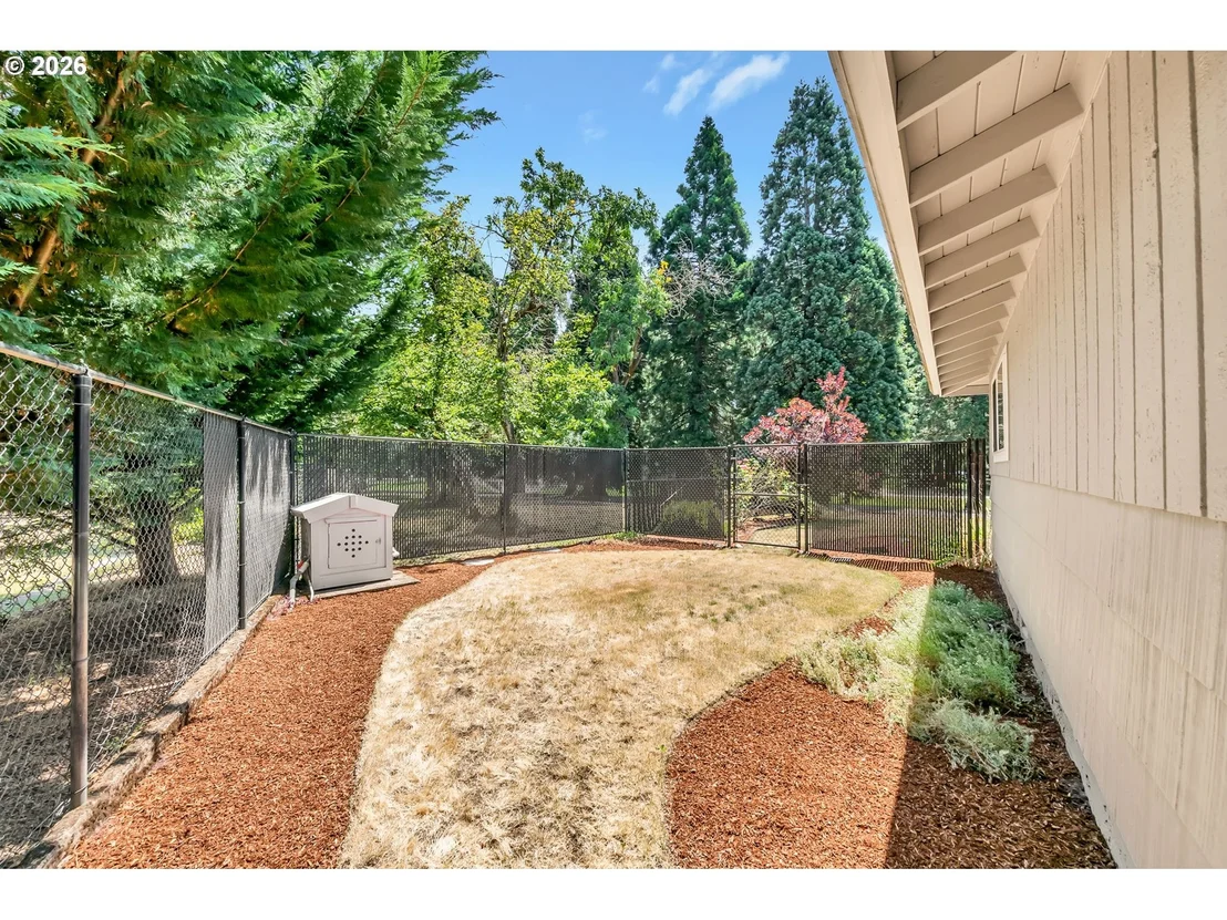 Photo of 681 HATTON AVE