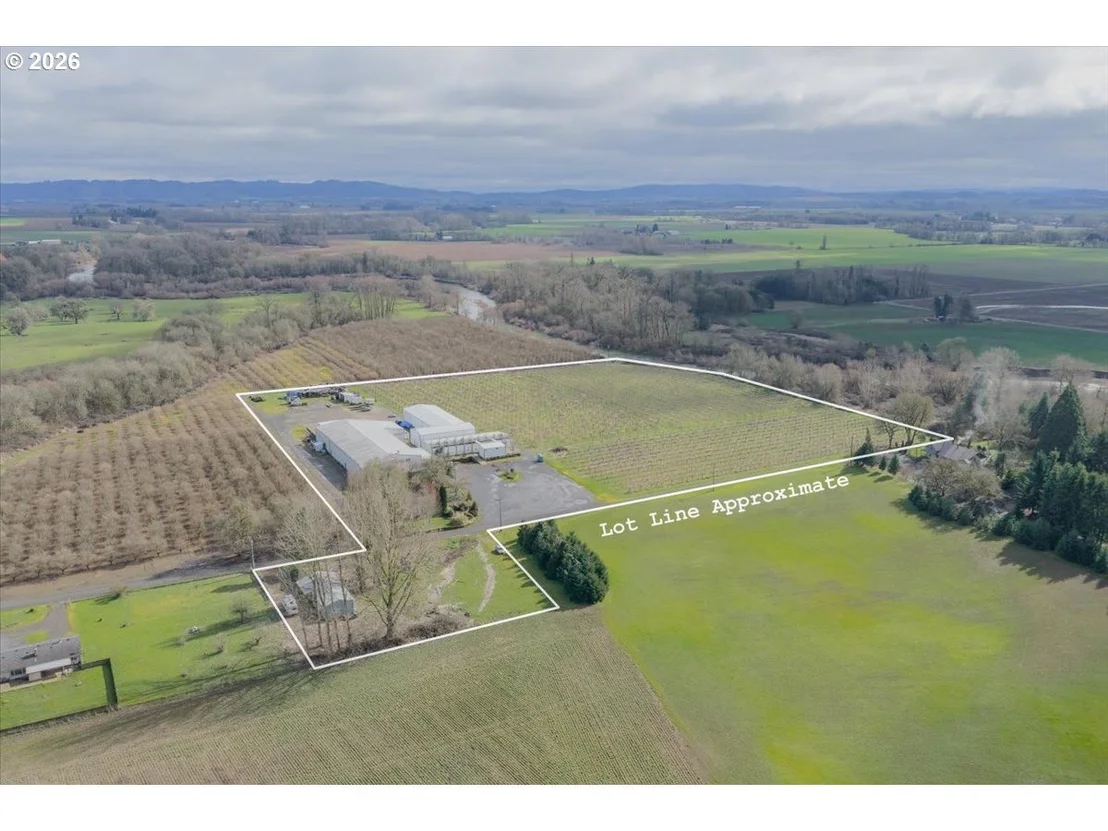 Photo of 23301 SW (23220) MCKIBBEN RD