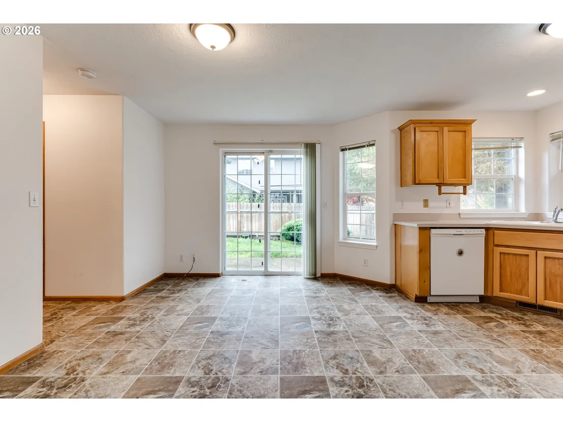 Photo of 555 HOLLYHOCK LN