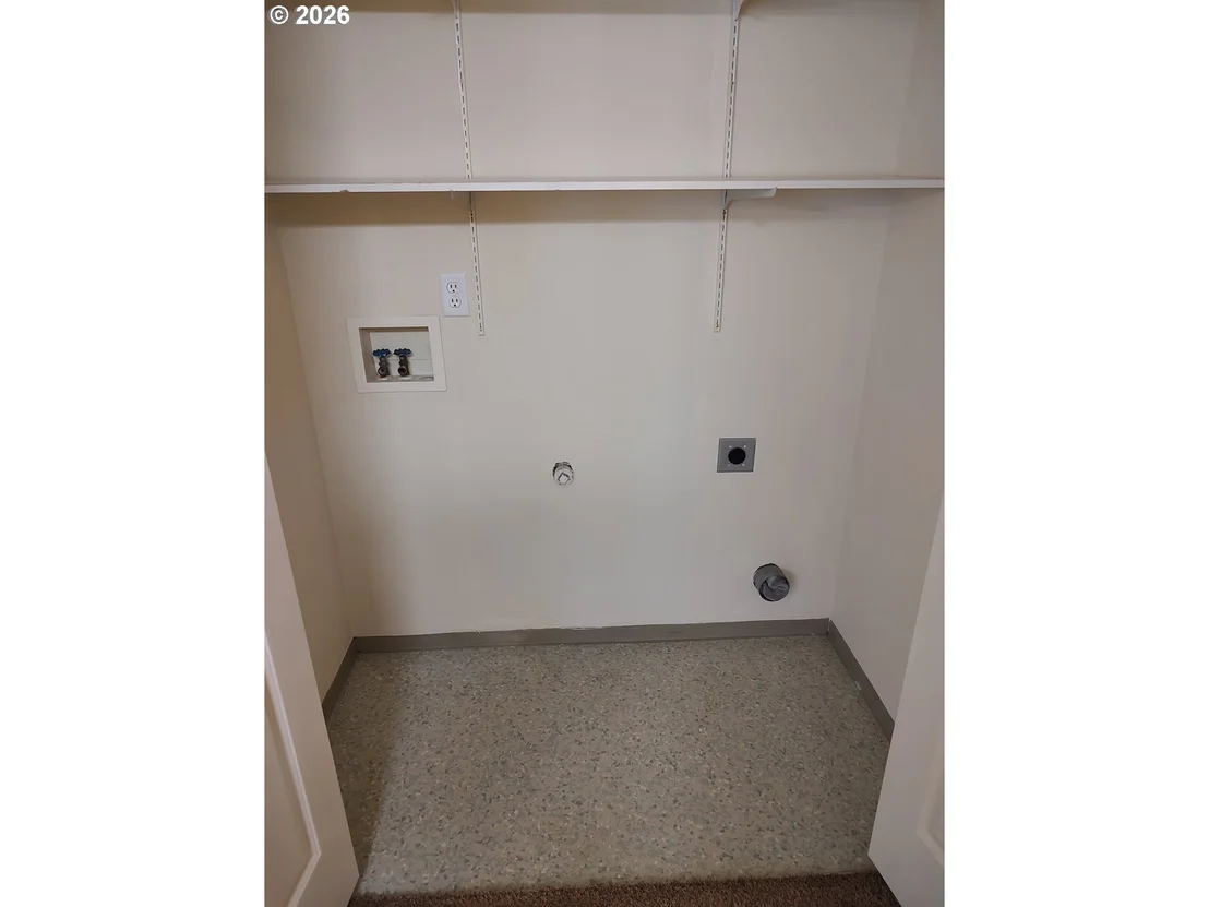 Photo of 257 SMITH LOOP