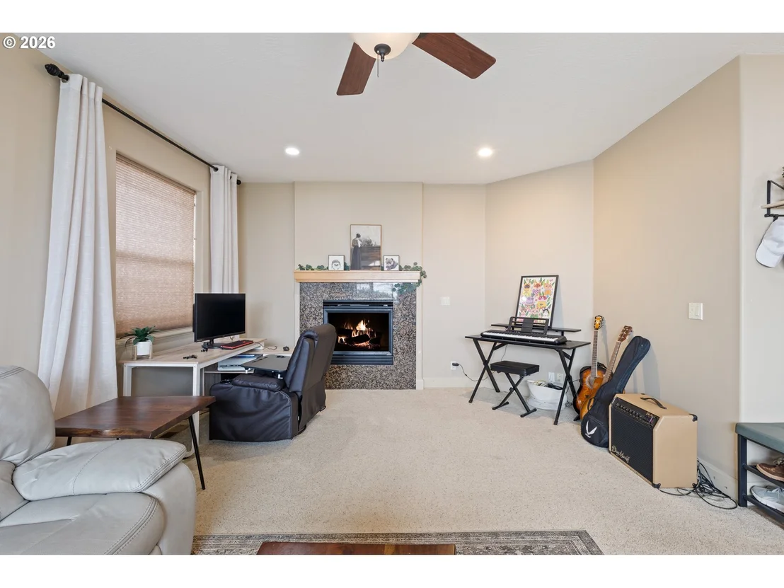 Photo of 849 NORTH VIEW DR