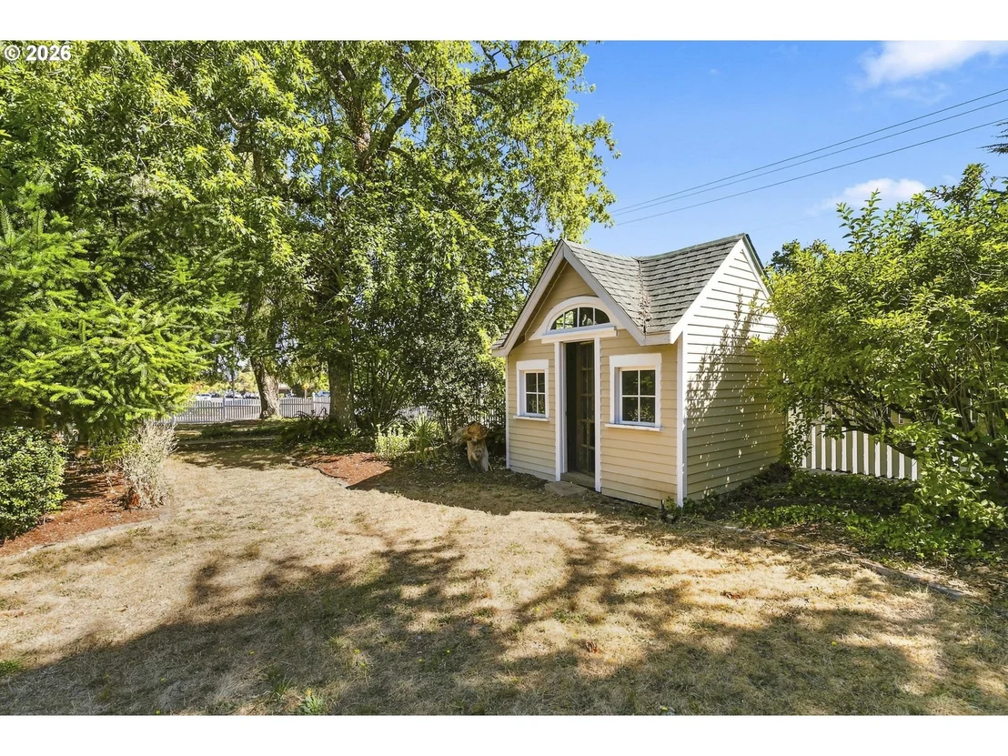 Photo of 1241 DIVISION ST