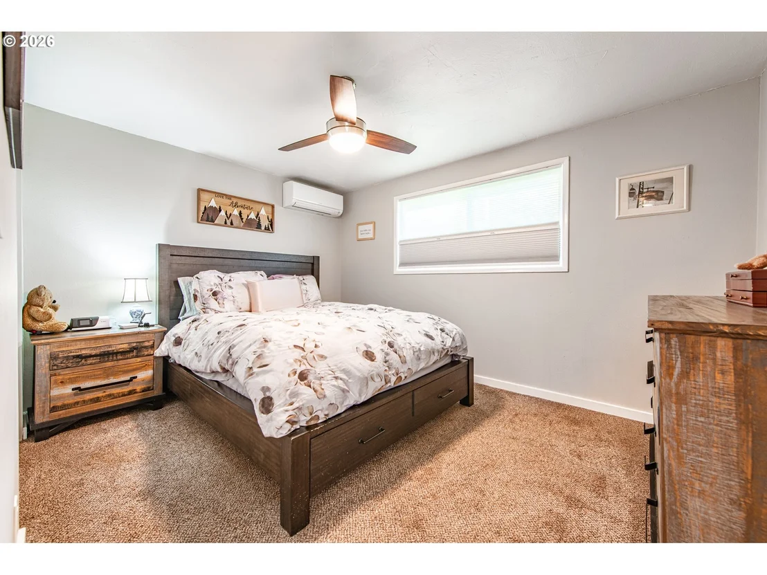 Photo of 5621 CODY AVE