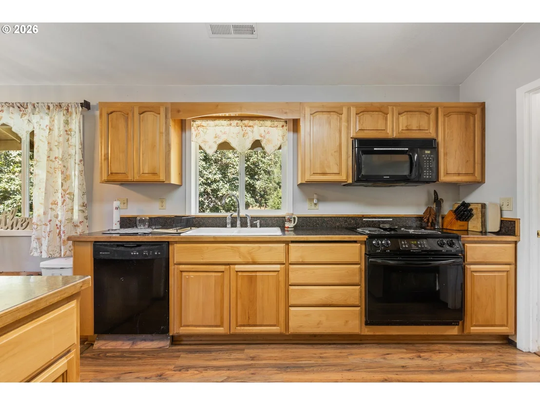 Photo of 123 BURCHARD DR