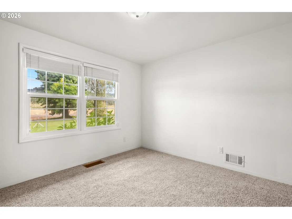Photo of 39200 CAMP CREEK RD