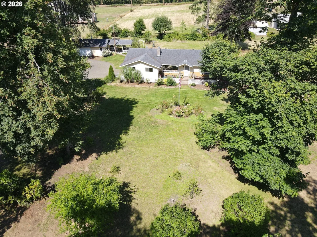 Photo of 36991 ROW RIVER RD
