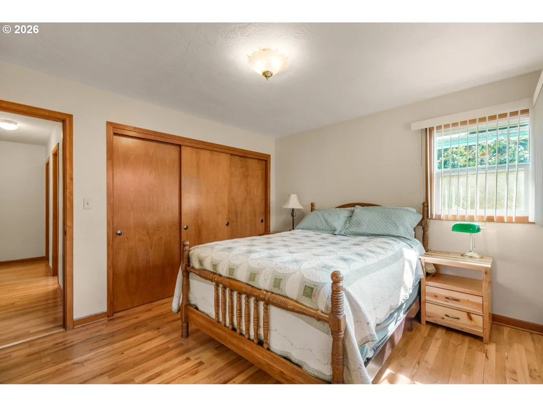 Photo of 230 PARK DR