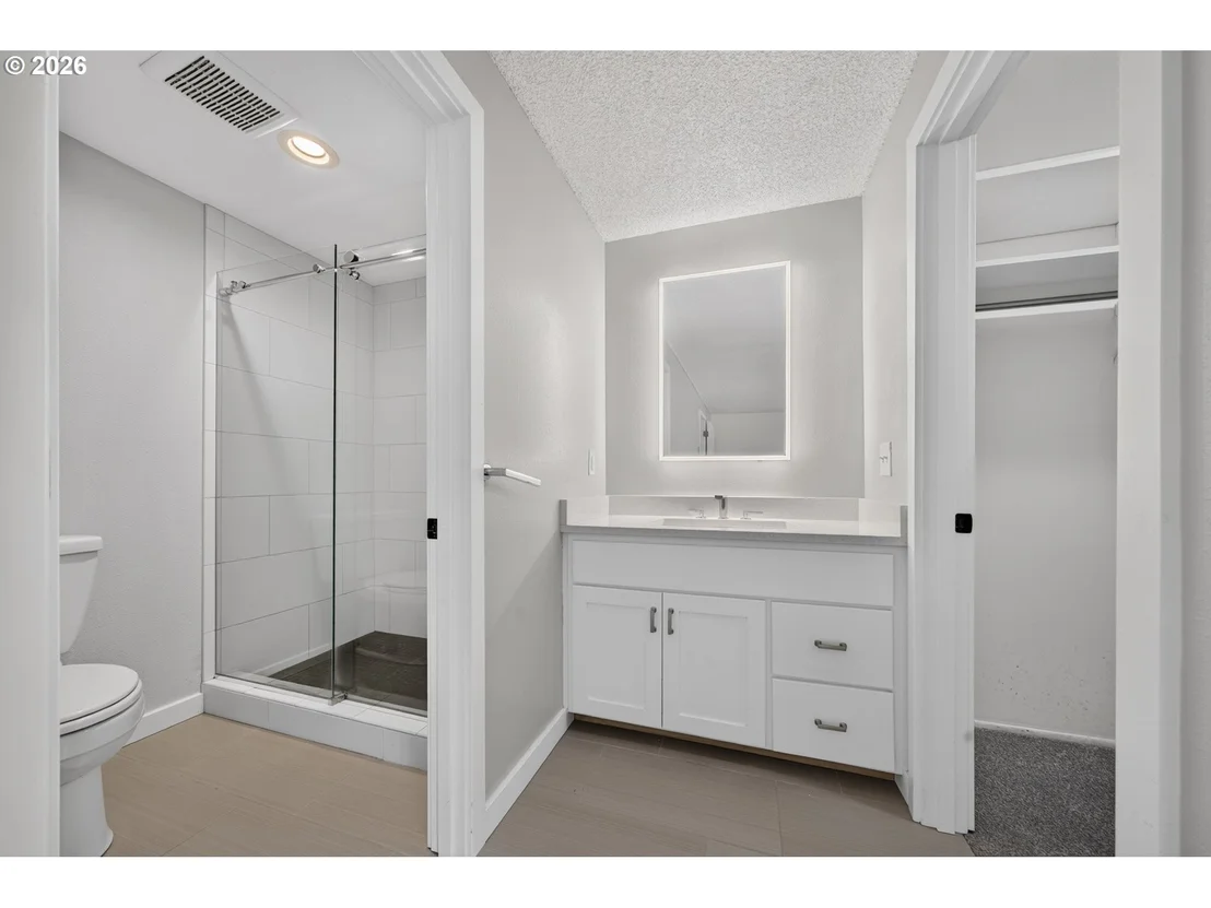 Photo of 20 BRAE BURN DR