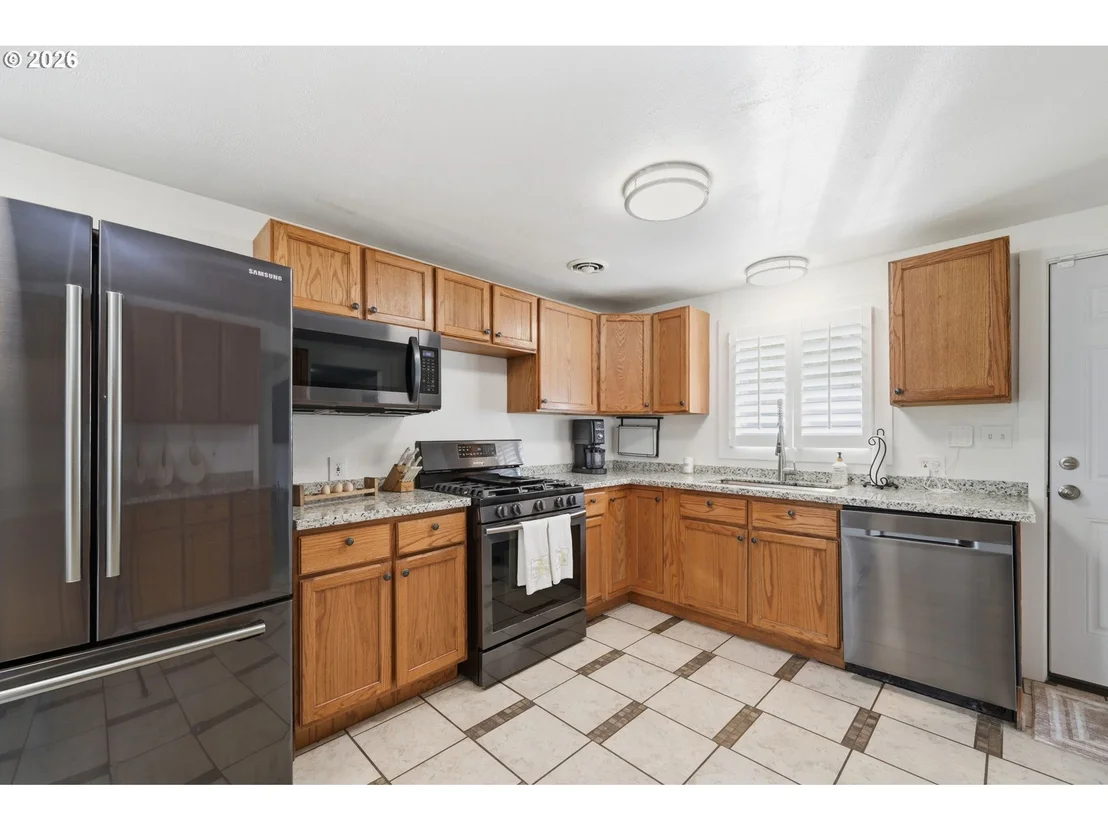 Photo of 4060 WOOD AVE