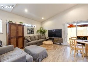 Photo of 16424 BASSETT DR