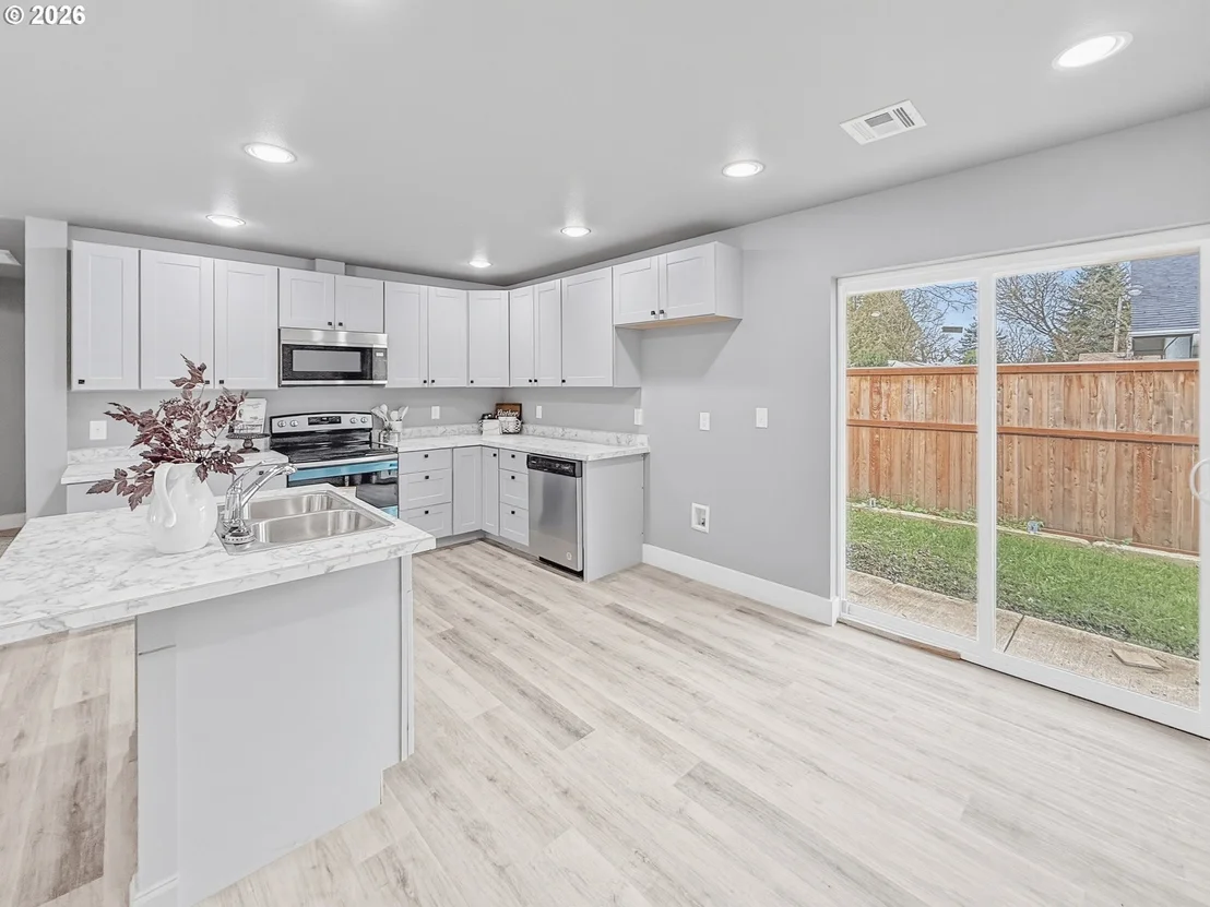 Photo of 2382 E IRWIN WAY