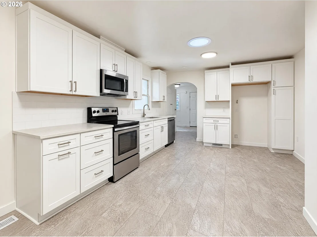 Photo of 1341 N CLARK ST