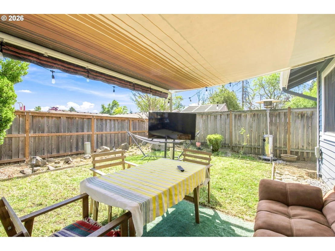 Photo of 3740 PEPPERTREE DR