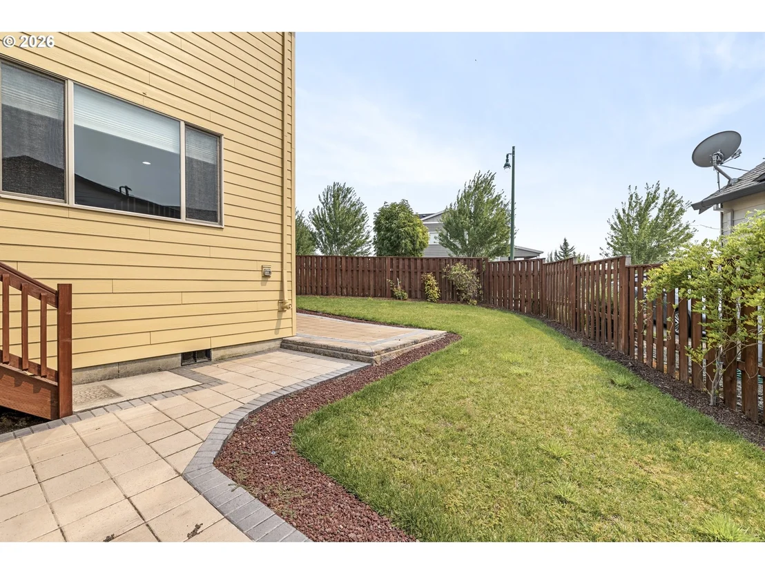 Photo of 2256 HEATHER WAY
