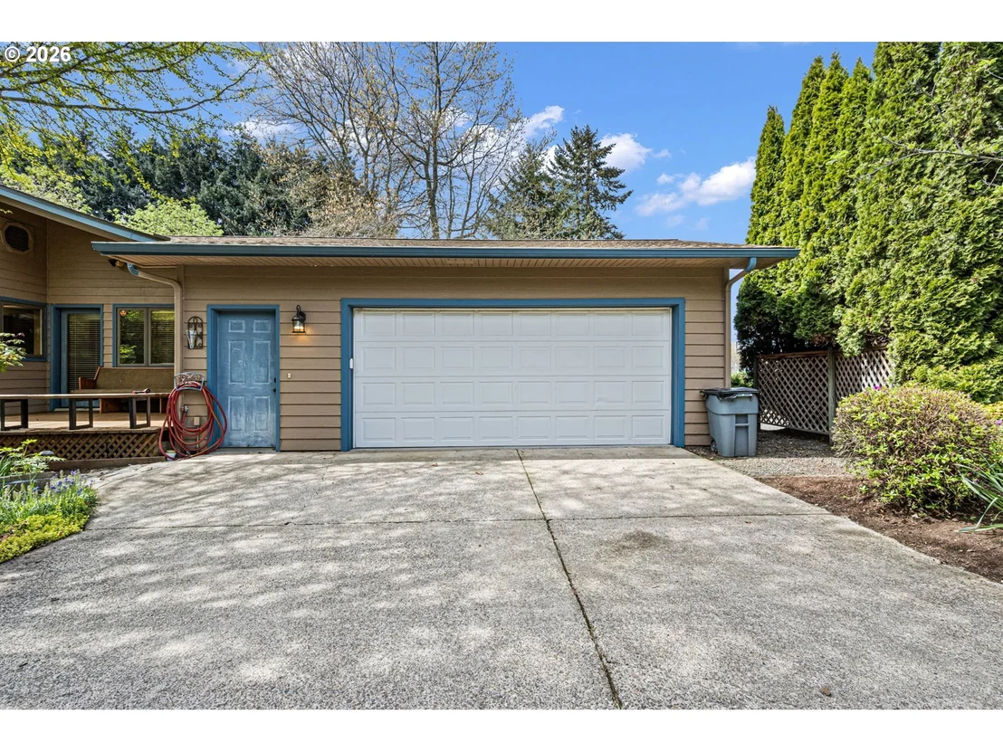 Photo of 84 GREEN LN