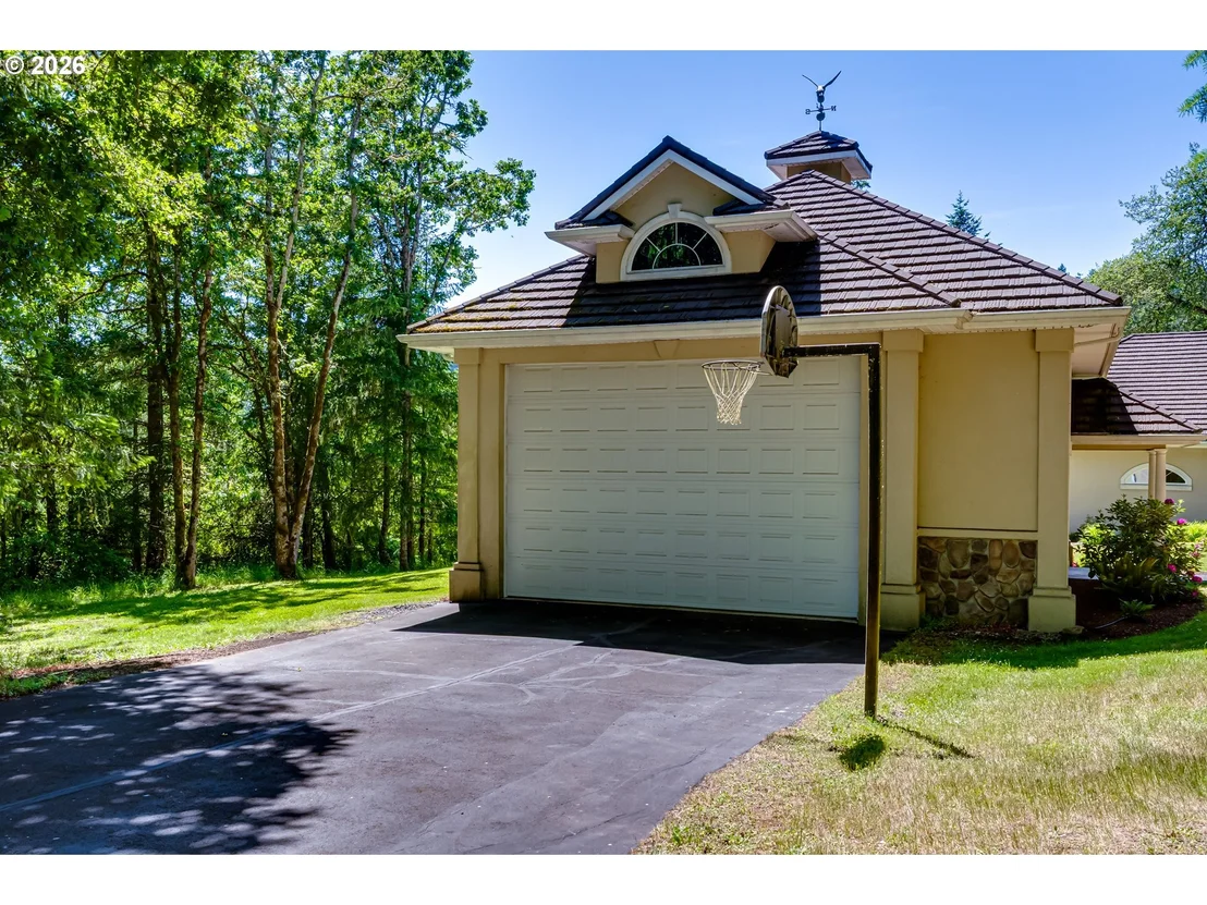 Photo of 32825 KESTREL LN