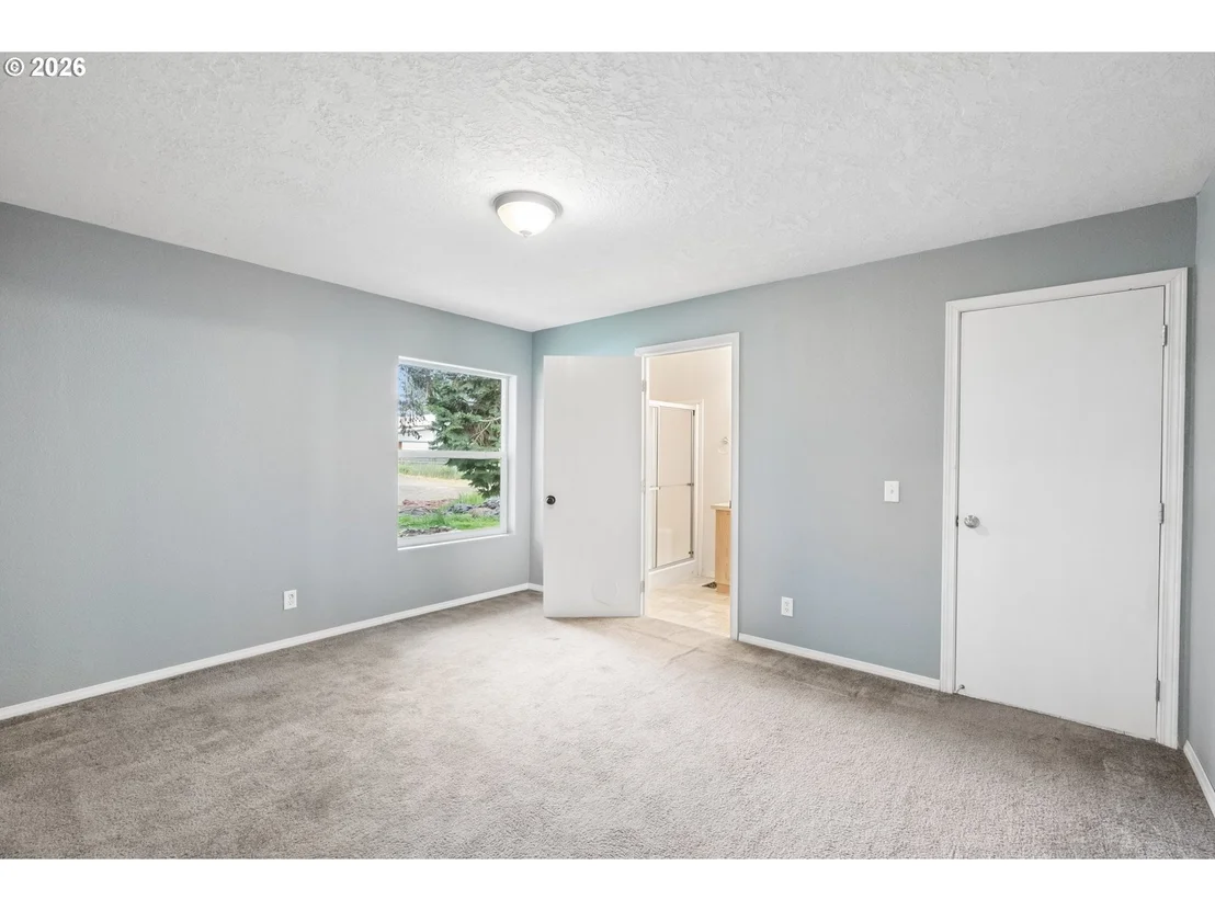 Photo of 33670 MCKENZIE VIEW DR