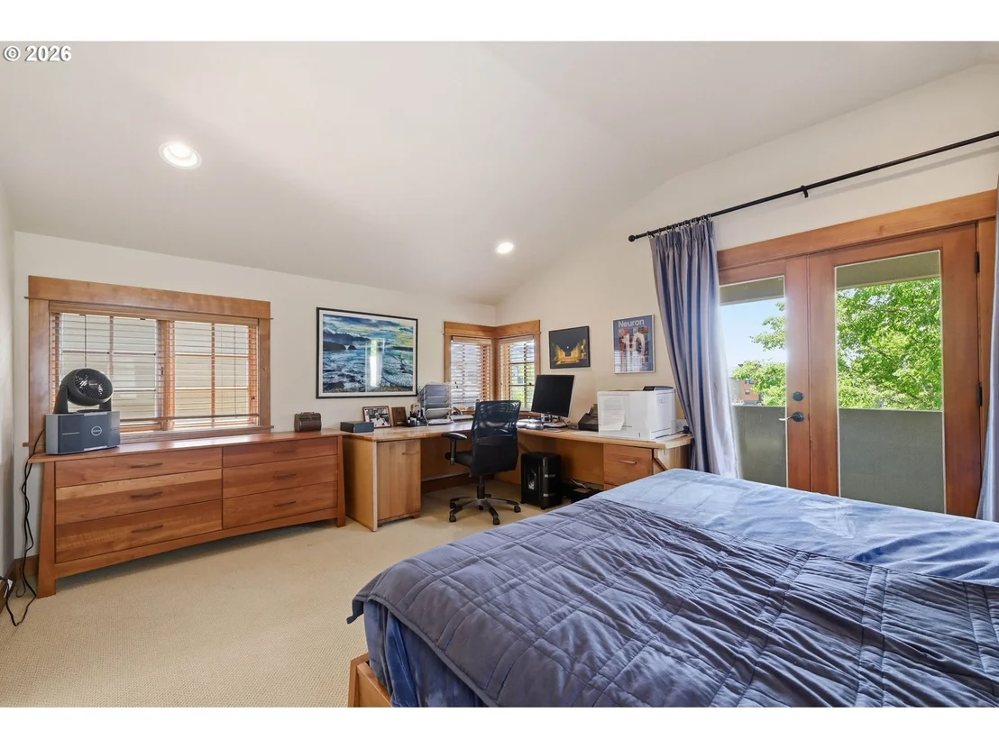 Photo of 2909 LORD BYRON PL