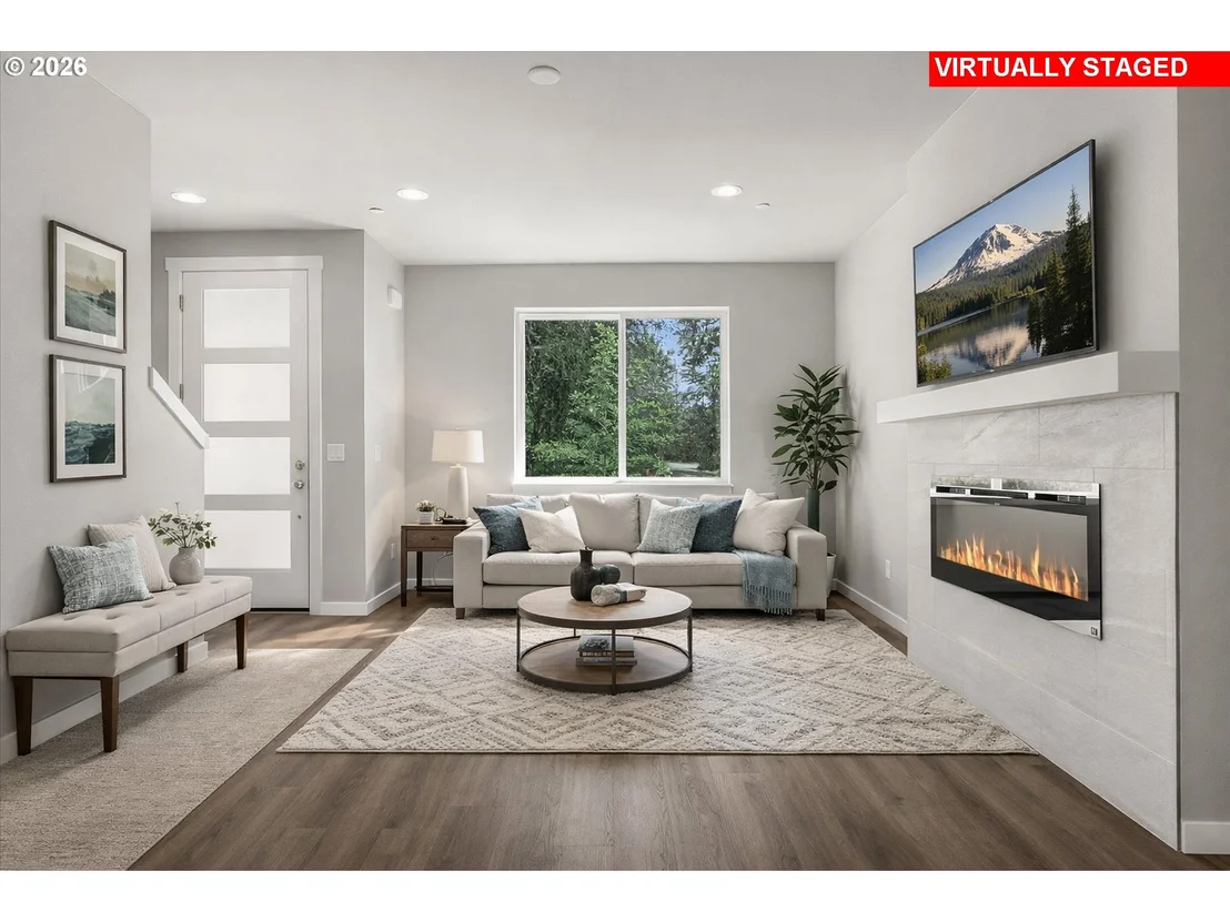 Photo of 177 NW MAWRCREST AVE