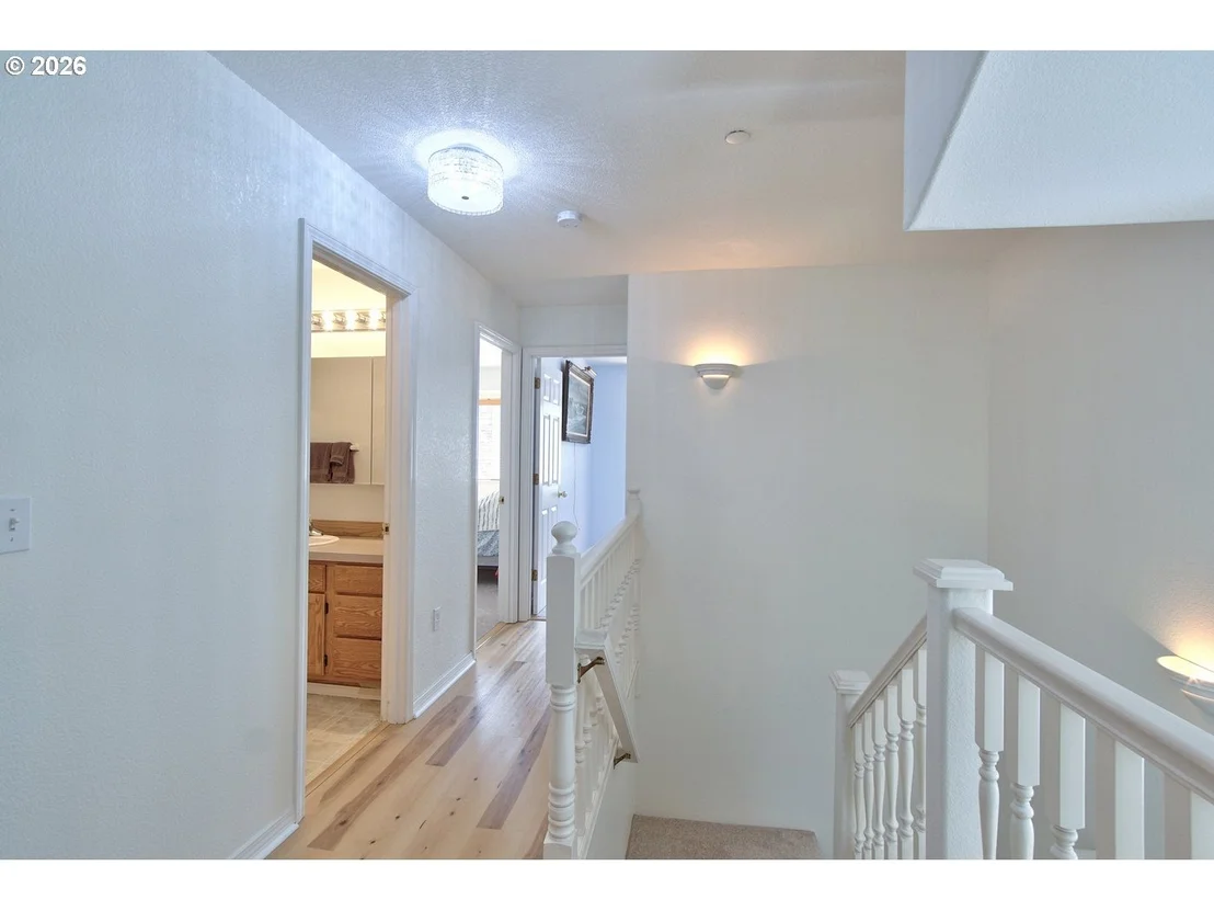 Photo of 469 HARRIS LN