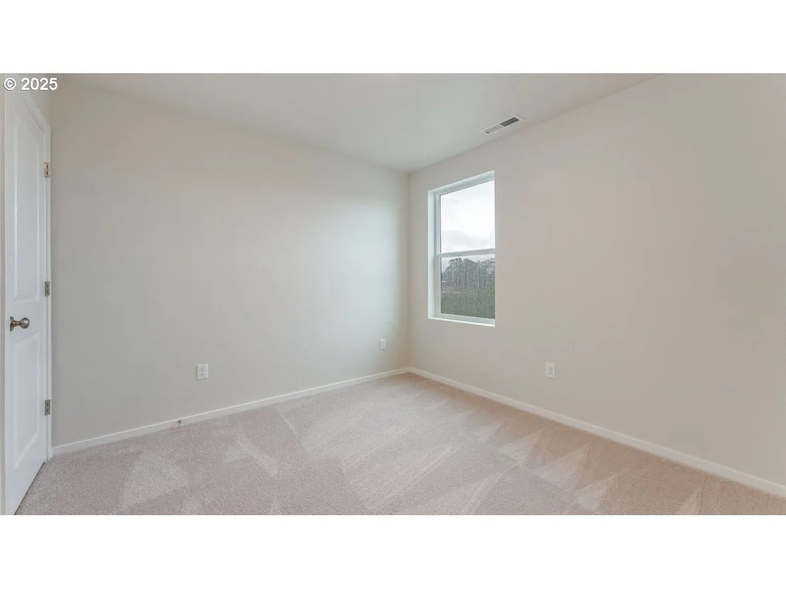 Photo of 435 Pietro ST NE
