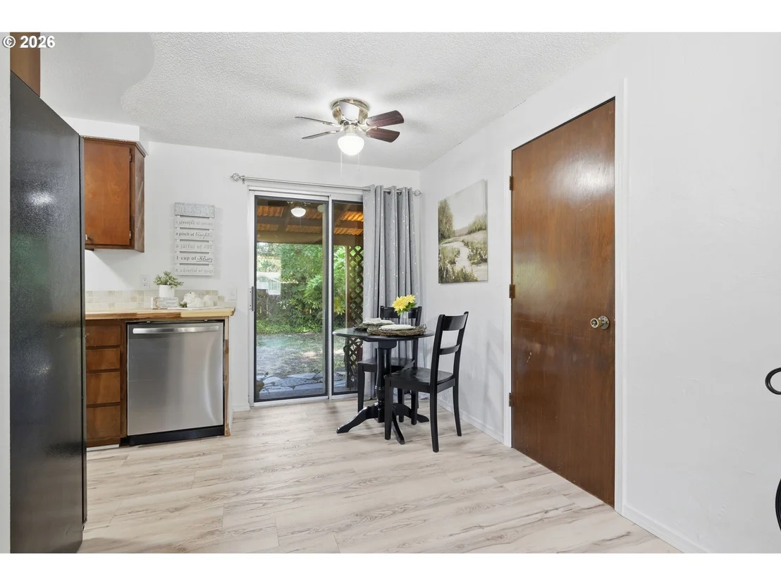 Photo of 2250 W IRWIN WAY