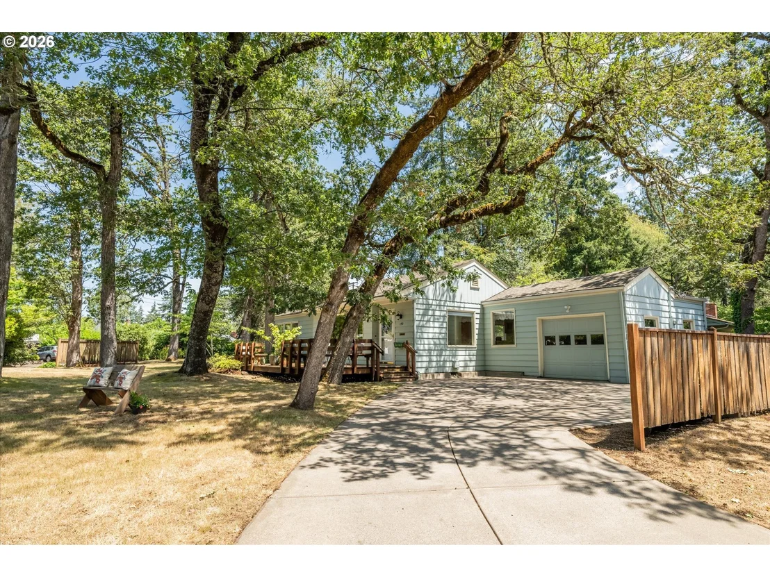 Photo of 190 W 36TH AVE