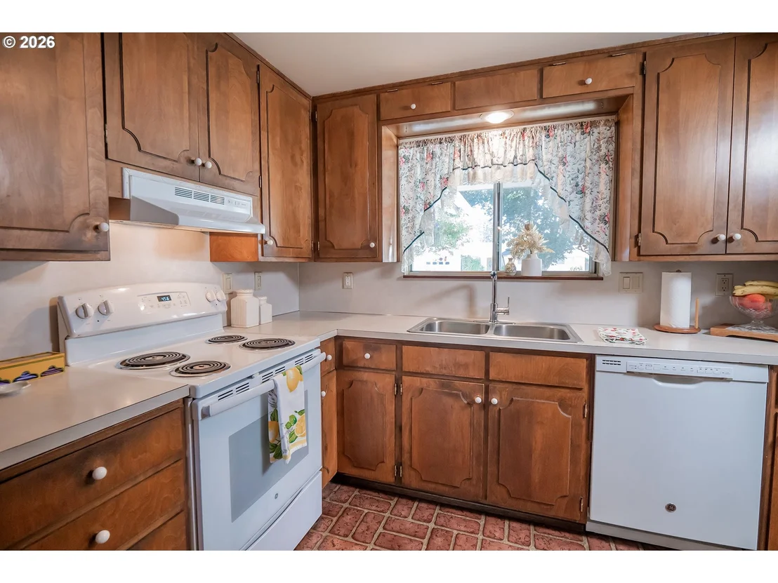Photo of 1421 Lawnridge AVE