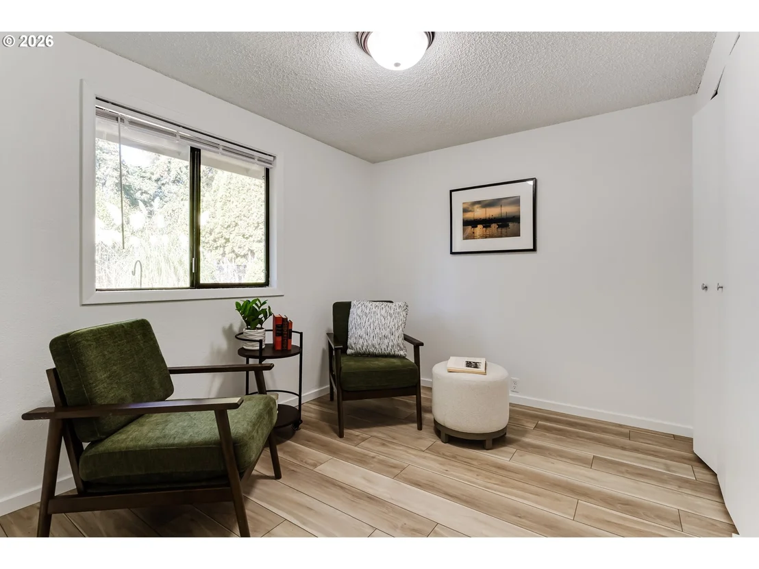 Photo of 2456 CARBONA ST