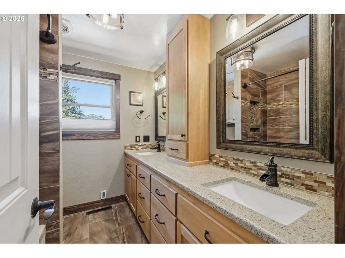 Photo of 426 CARTHAGE AVE