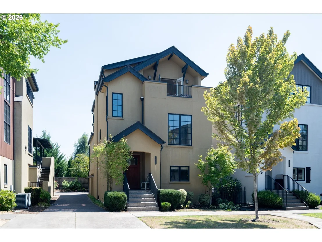 Photo of 2883 LORD BYRON PL