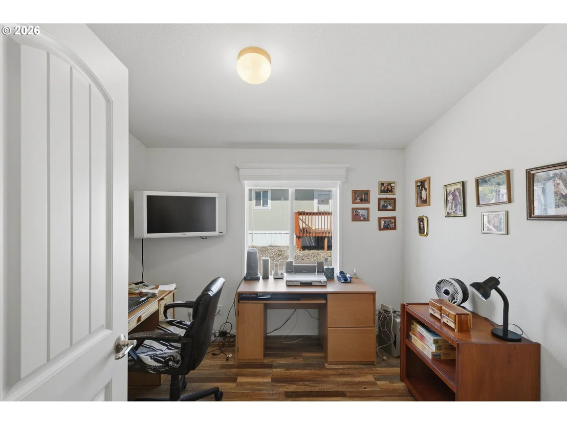 Photo of 2990 KNOTT TER