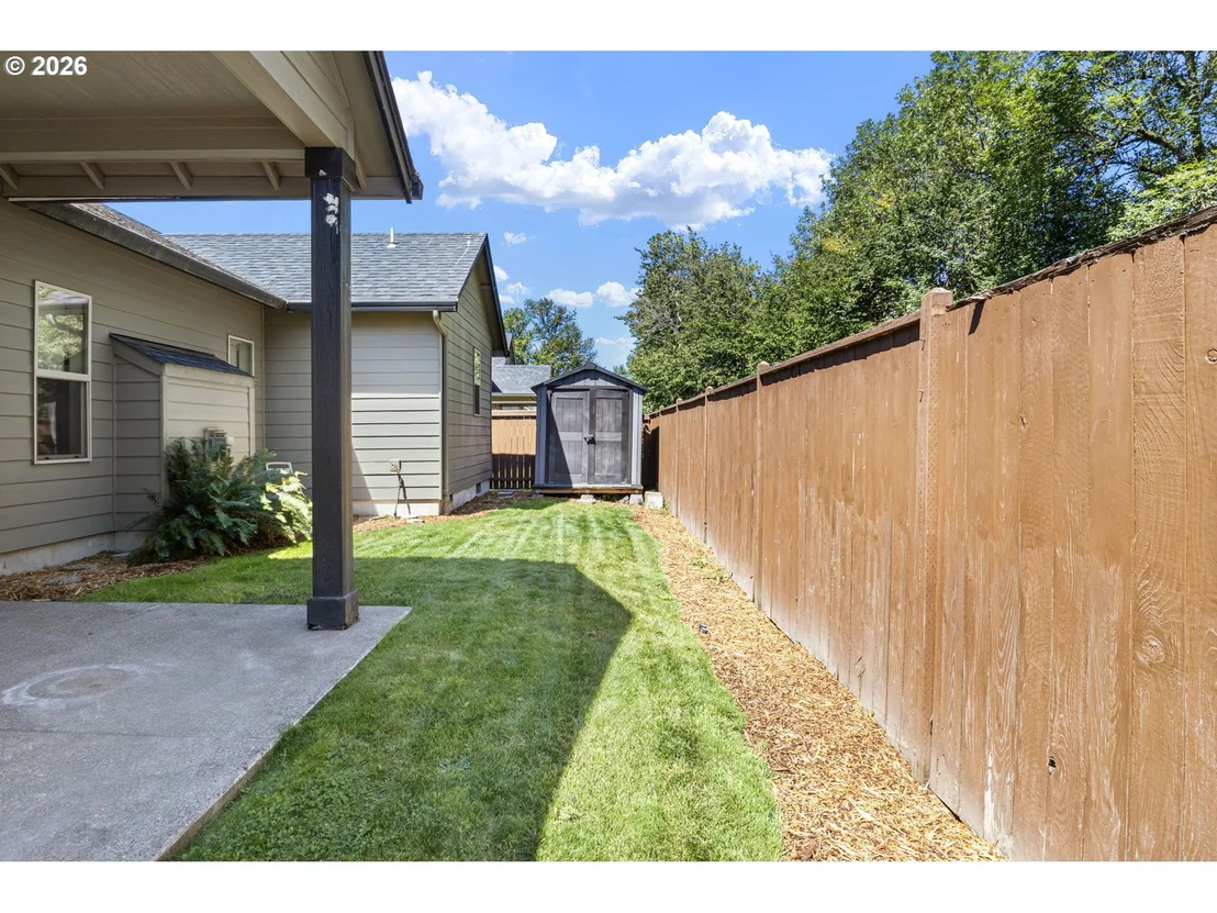 Photo of 963 PENNINGTON CT