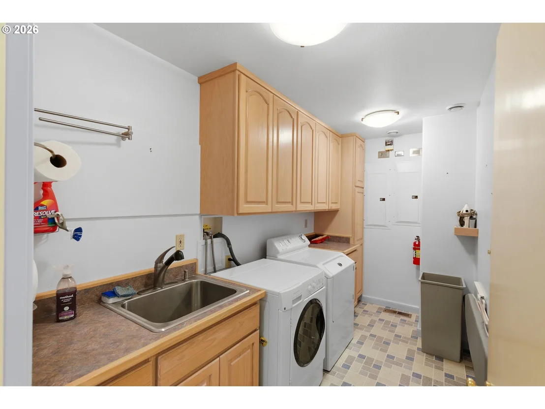 Photo of 61370 OLD WAGON RD